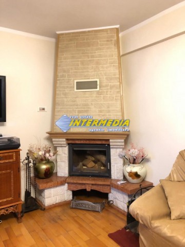 casa-de-vanzare-dpm-cu-450-mp-teren-finisata-si-utilata-complet-in-alba-iulia-zona-centru-4